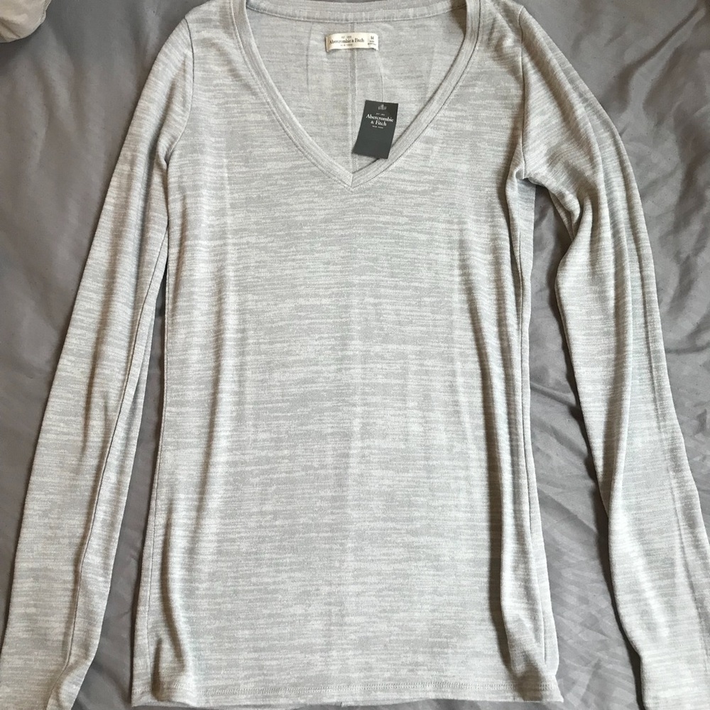 Abercrombie Long Sleeve Vneck Sweater